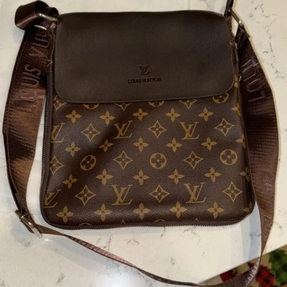 Designer Dark Brown Monogram Messenger Bag - Picture 4 of 9